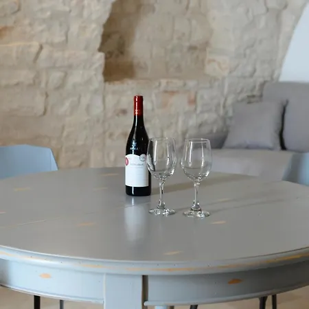 Trullo Vino & *